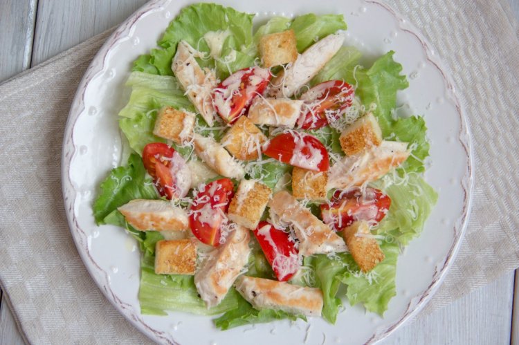 Салат Цезарь – классический рецепт