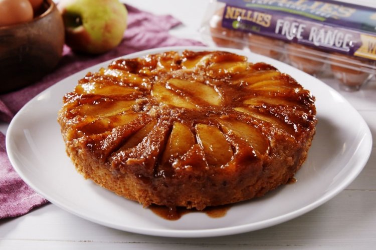 Яблочный пирог с карамелизированными яблоками