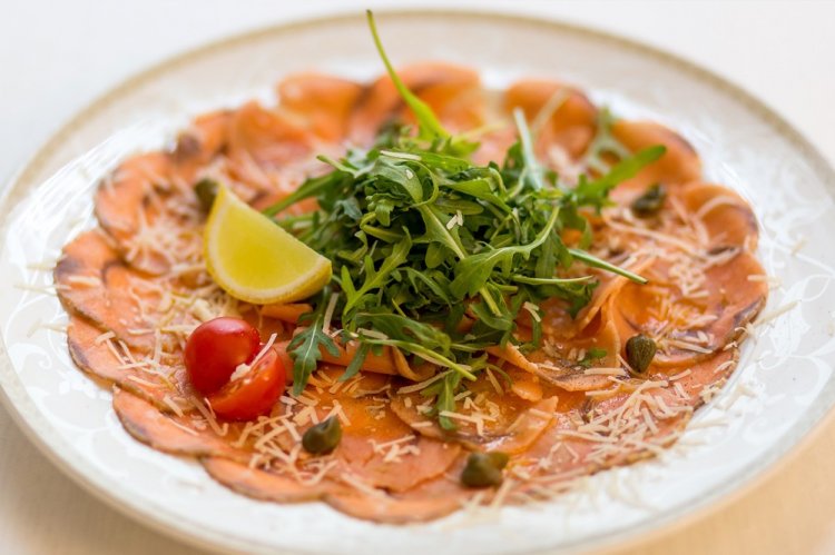 Карпаччо из красной рыбы