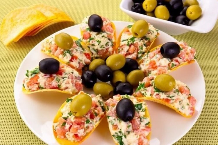 Чипсы с красной рыбой