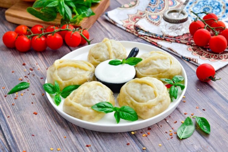 Манты с тыквой и овощами