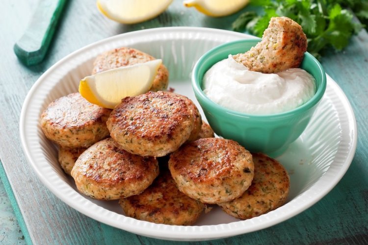 Котлеты из палтуса с хлебом