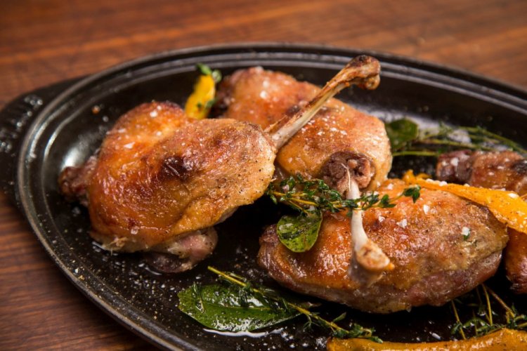 Утиные ножки на сковороде
