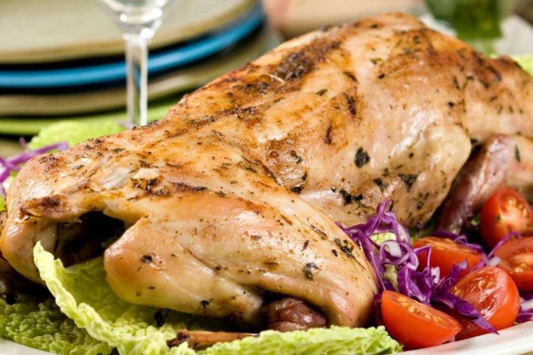 Кролик в сметане целиком