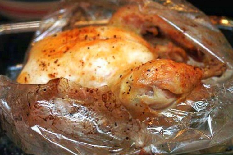 Курица с соевым соусом в рукаве