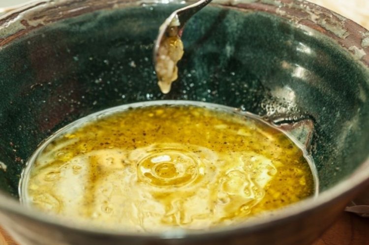 Медово-горчичный маринад для куриных крылышек