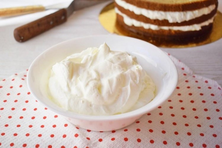 Густой сметанный крем для торта