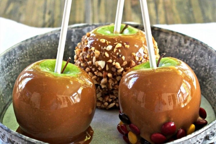 Яблоки в карамели