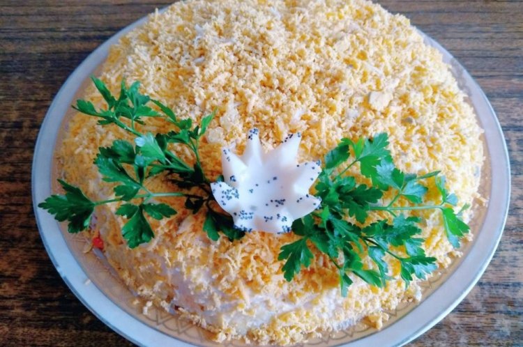 Салат Мимоза с тунцом и болгарским перцем