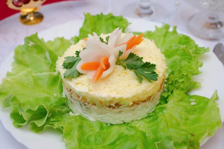 Салат Мимоза с курицей