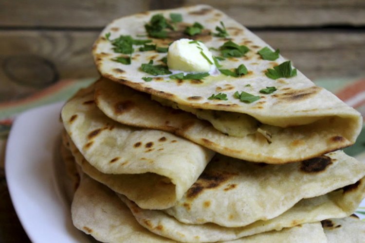 Кыстыбый с картошкой, адыгейским сыром и зеленью