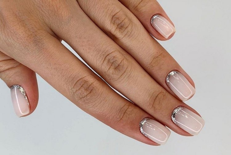 Обратный френч с блестками