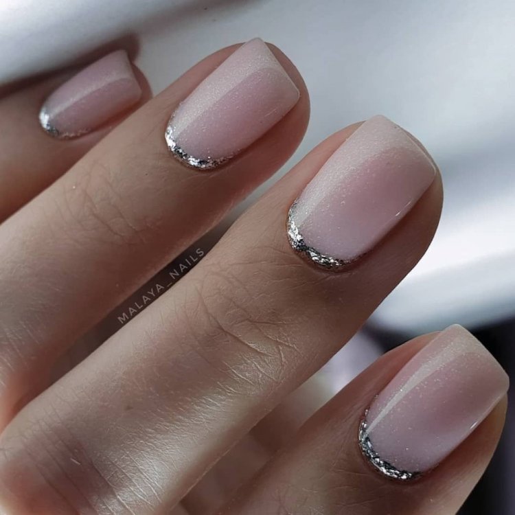 Обратный френч с блестками