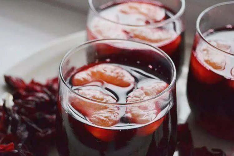 Желе из каркаде с мандаринами