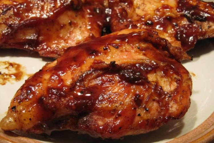 Куриная грудка в томатно-соевом соусе