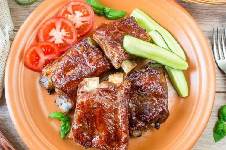 Свиные ребра в соевом соусе с соком лайма