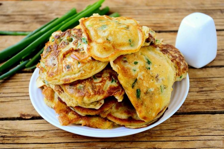 Оладьи на молоке с фаршем