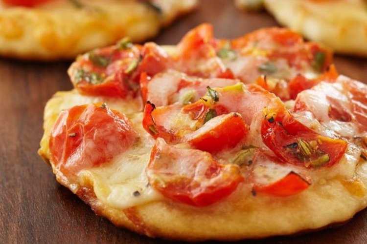 Мини-пицца на сметане без дрожжей