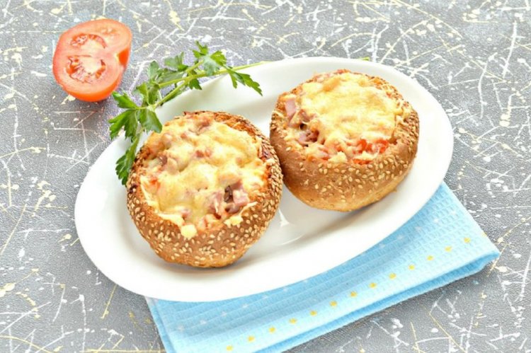 Мини-пицца из булочек