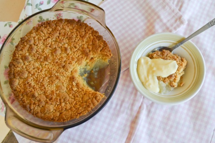 Яблочный крамбл с манкой