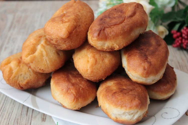 Пирожки с мясом на сковороде