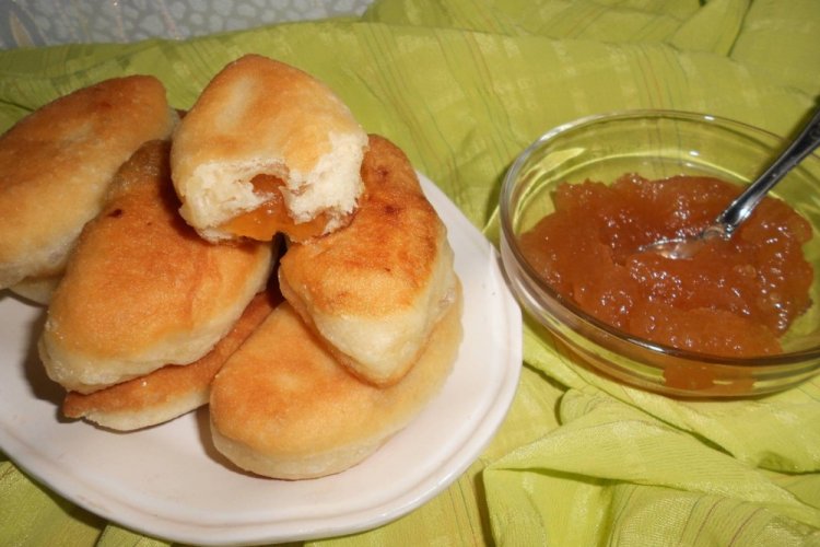 Пирожки с вареньем