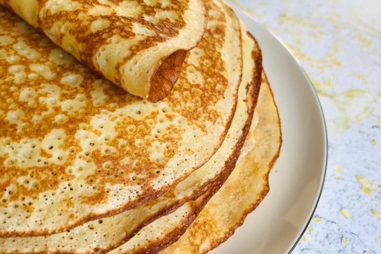 Блины на кефире и манке