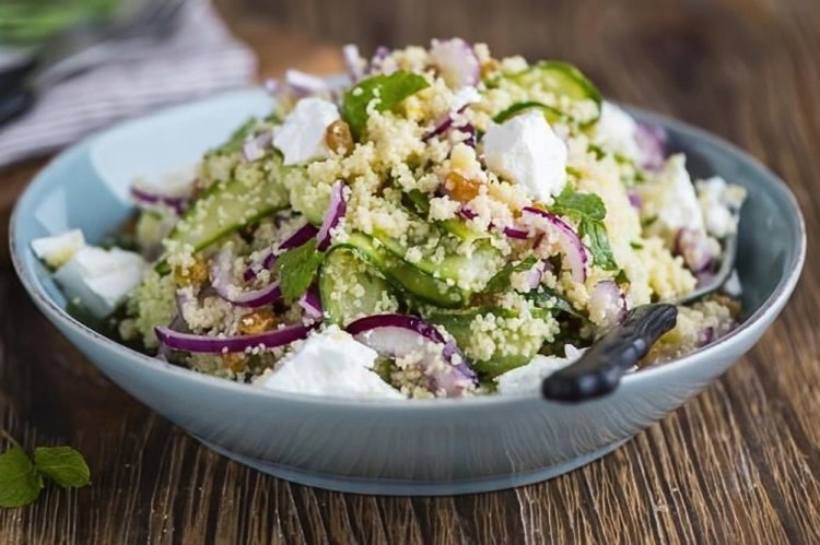 Салат с кускусом и фетой