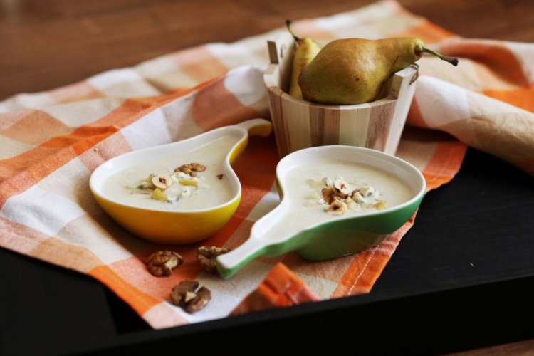 Крем-суп с грушами и сельдереем