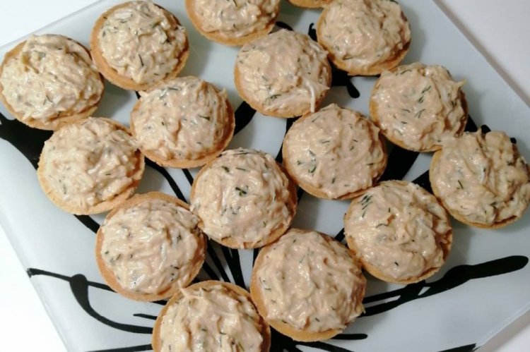 Тарталетки с паштетом из печени трески