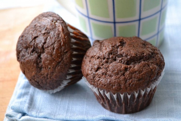 Шоколадные маффины на молоке
