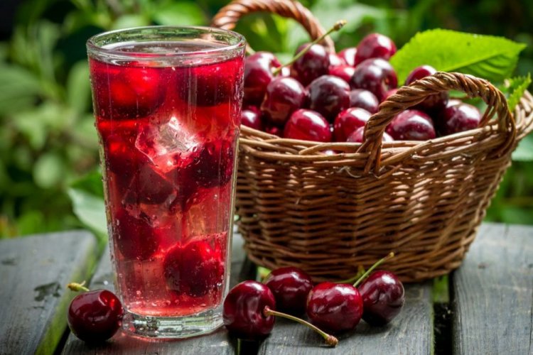 Компот из вишни без косточек