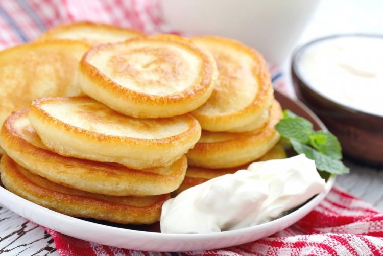 Оладьи на сметане с разрыхлителем