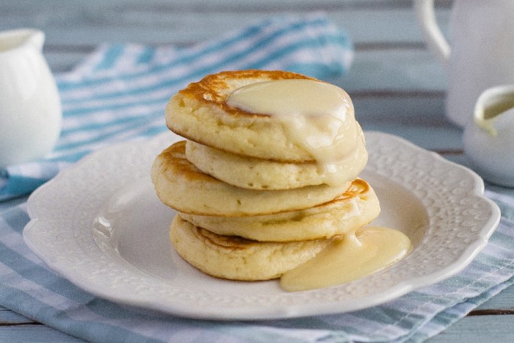 Оладьи на сметане и сгущенке