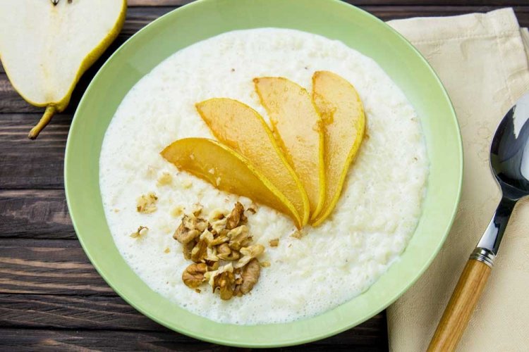 Рисовая каша с грушей на кокосовом молоке