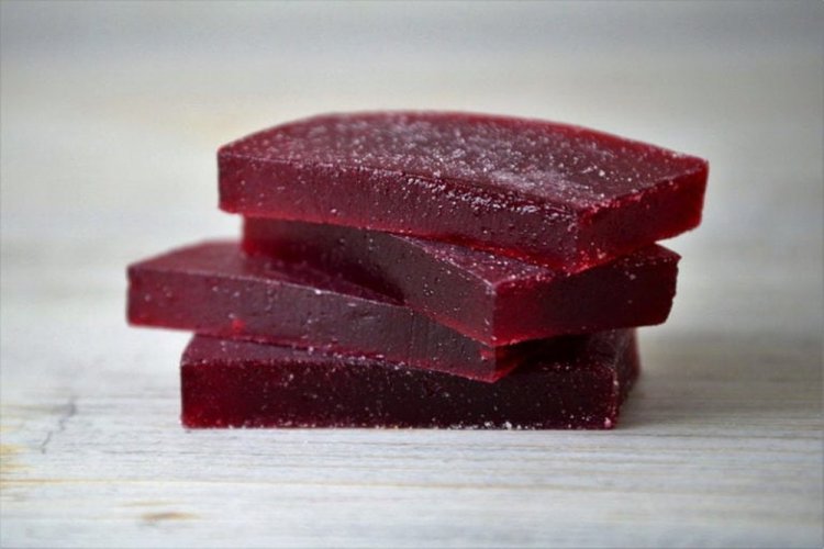 Пастила из черной смородины с желатином и орехами