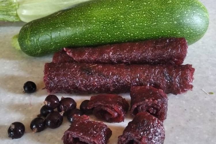Пастила из черной смородины с кабачком
