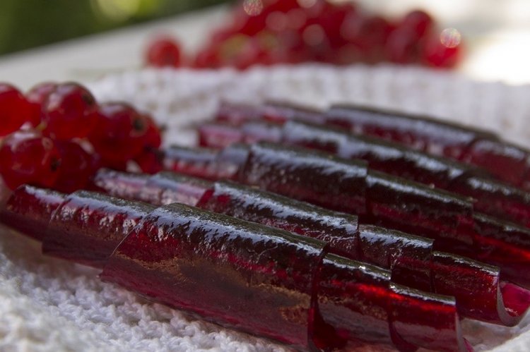 Пастила из красной и черной смородины