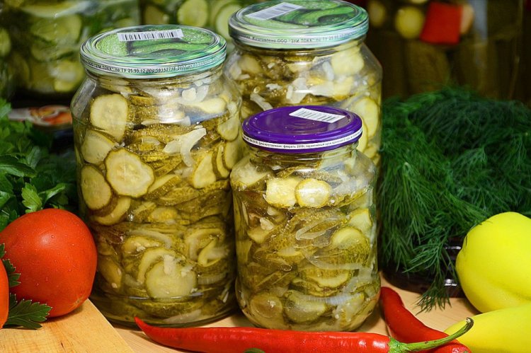 Острые огурцы с яблочным уксусом