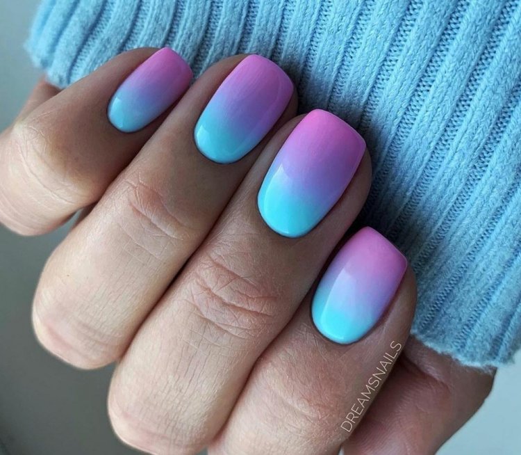 Градиентный маникюр 2023