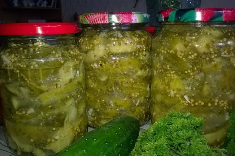 Огурцы в собственном соку с яблочным уксусом