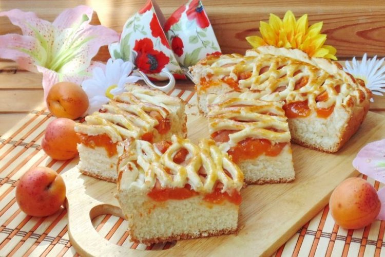Абрикосовый пирог на майонезе