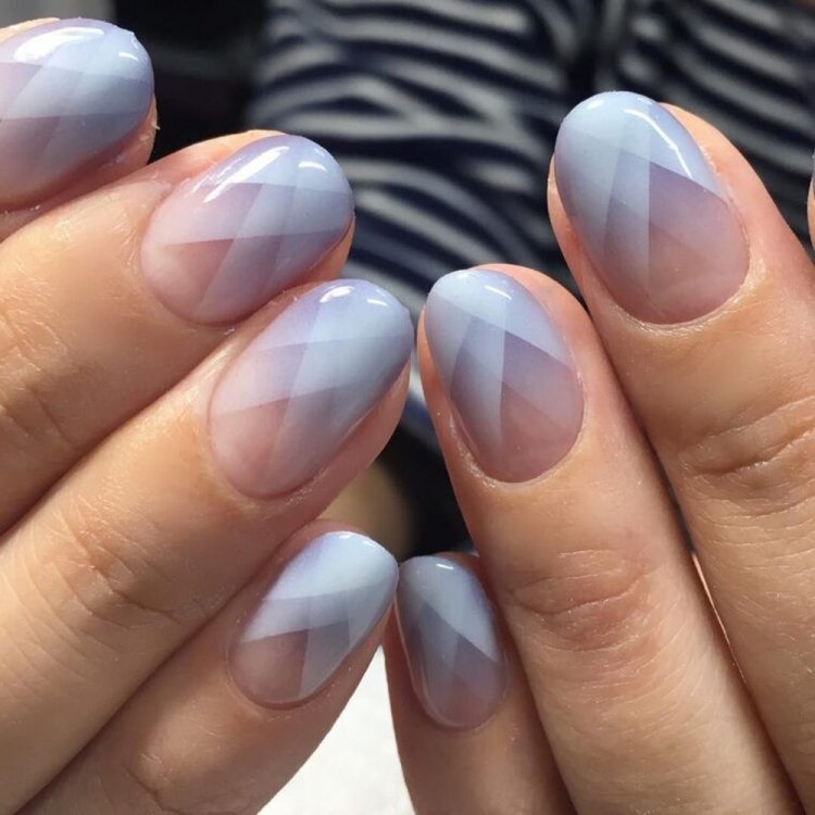 Сложный градиентный маникюр