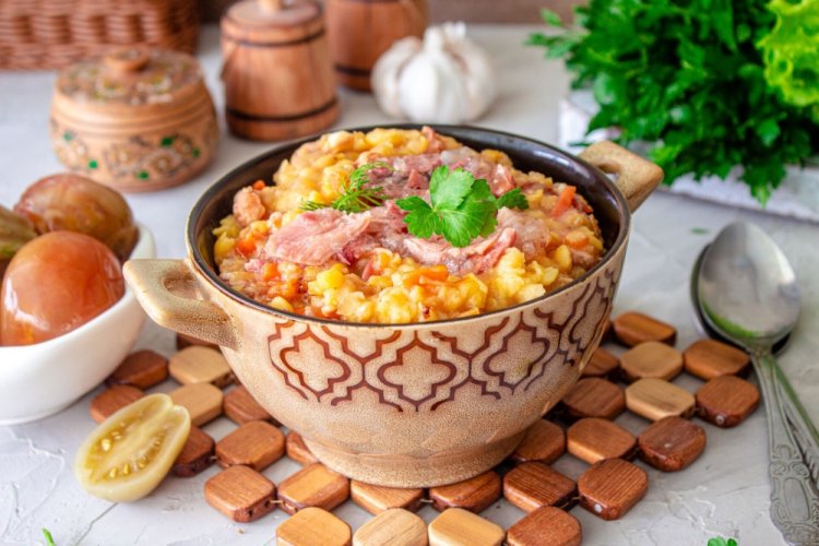 Гороховое пюре с тушенкой