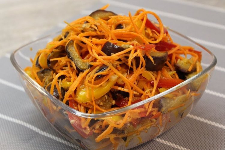 Баклажаны по-корейски с морковью, луком и болгарским перцем