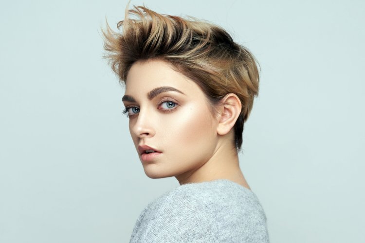 25 самых модных женских стрижек на короткие волосы в 2023 году