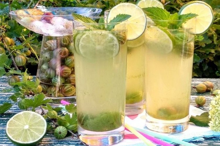 Домашний компот «Мохито» с крыжовником и лаймом