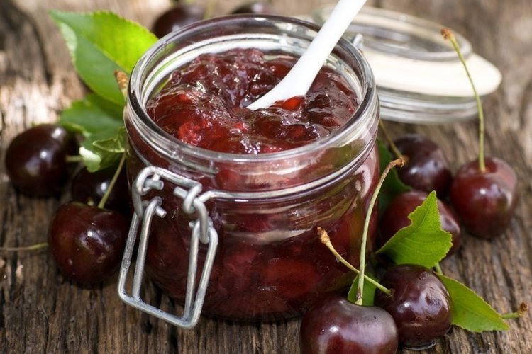 Варенье-пятиминутка из вишни с лимоном