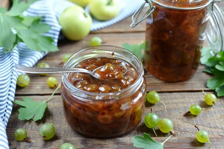 Джем из крыжовника и яблок