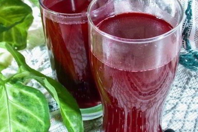 Компот из черемухи с шиповником на зиму